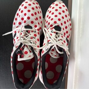 Men’s Nike Roshe White and Red Polka Dot design.‎